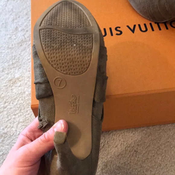 Target heels - Picture 2 of 2